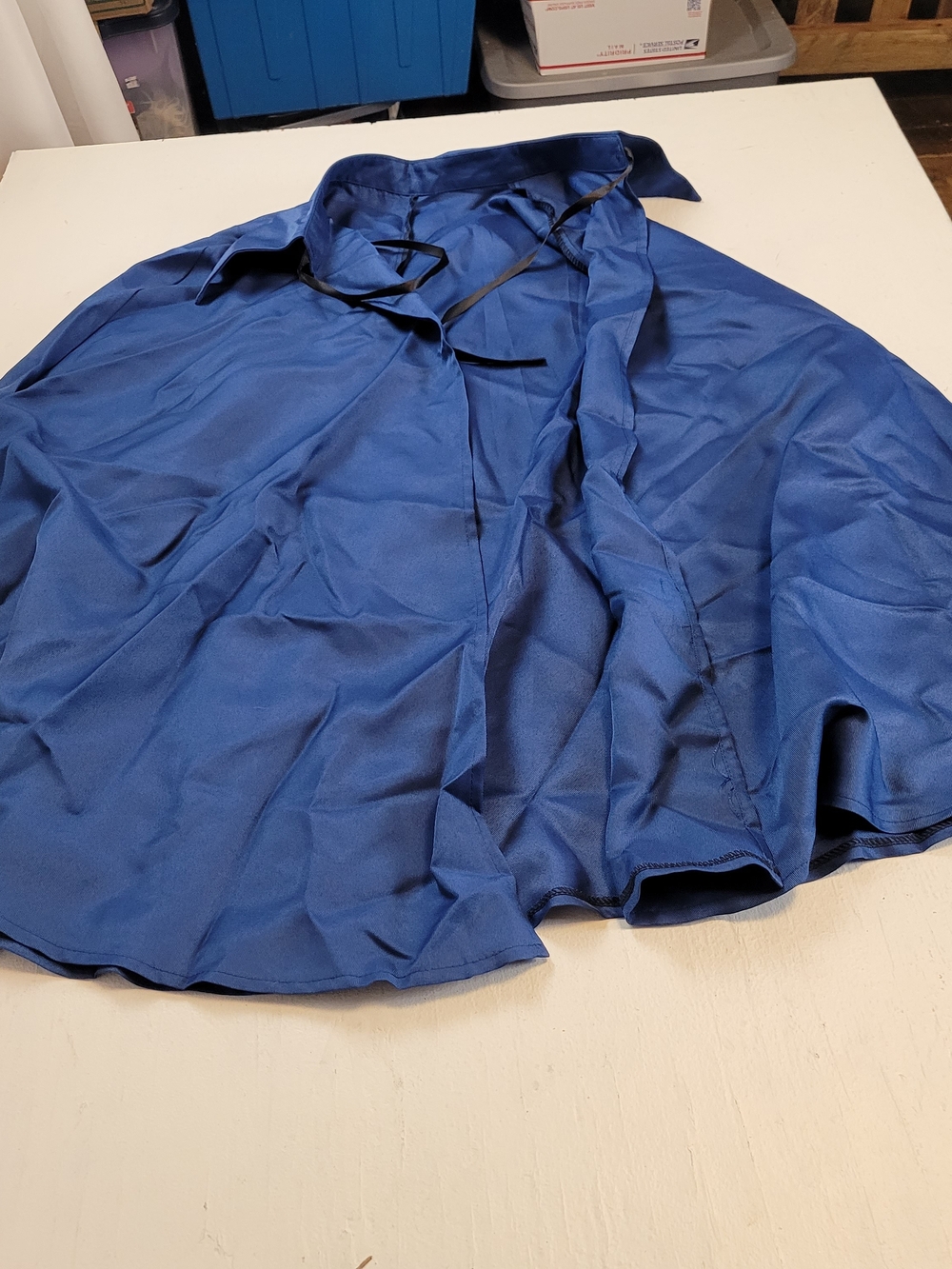 Blue Cape - Picture 4 of 5
